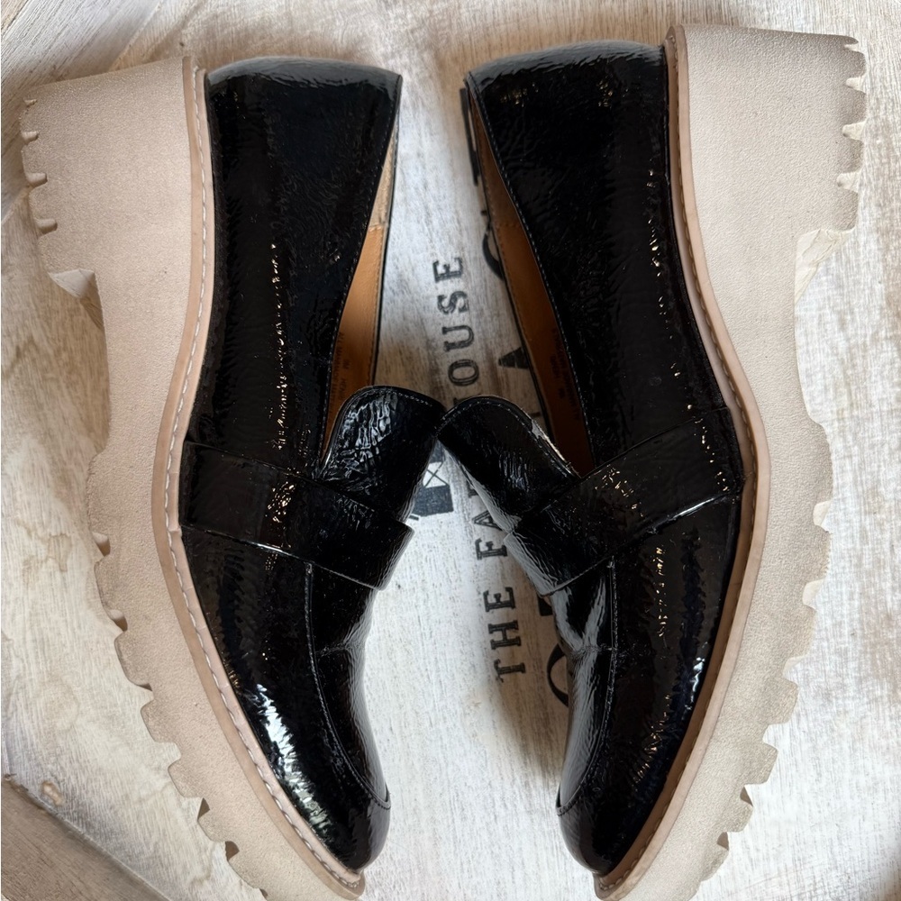 Dolce Vita Shiny Black Loafers size 9 - Picture 3 of 12